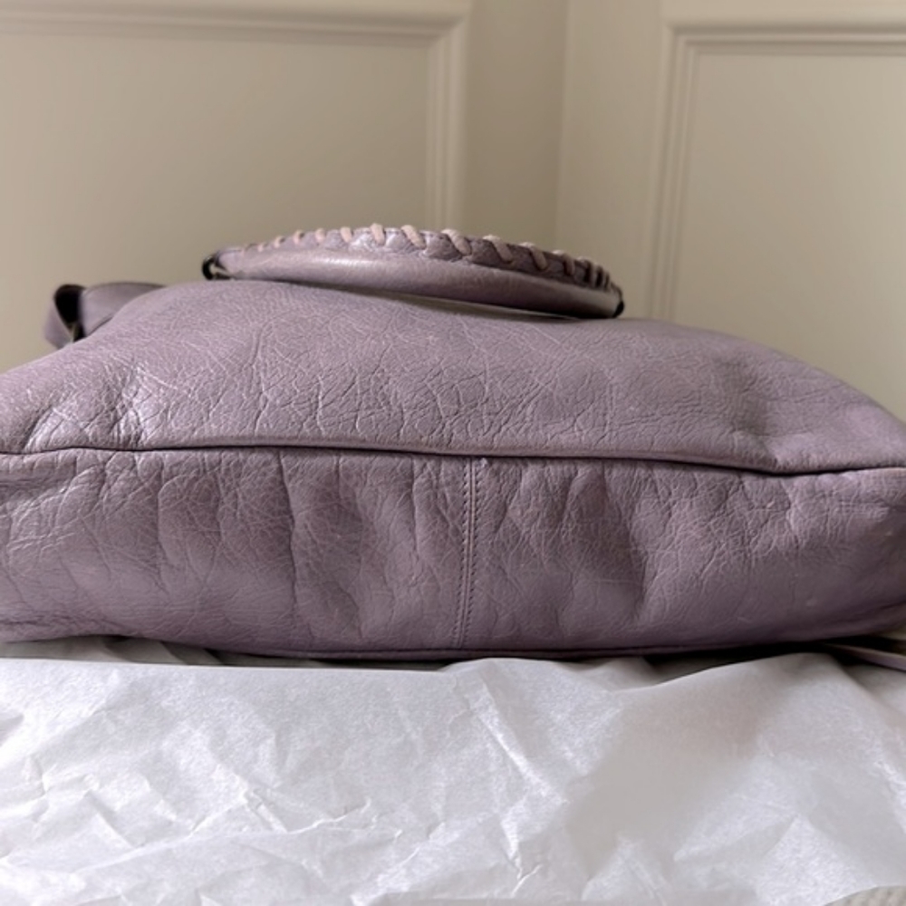 BALENCIAGA City glycine Lavender Purple Leather Handbag - Picture 5 of 6